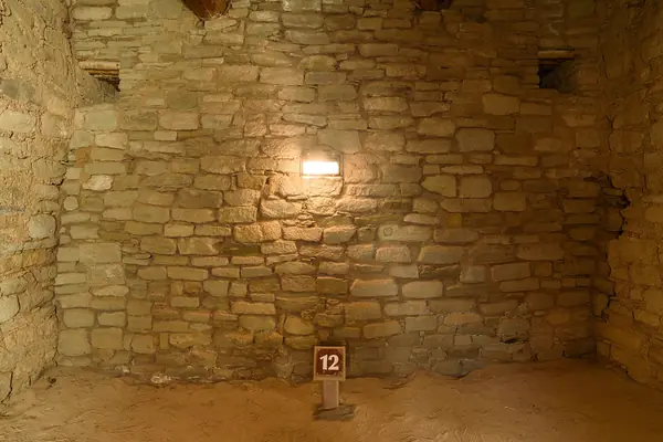 Banded masonry and a T-shaped doorway