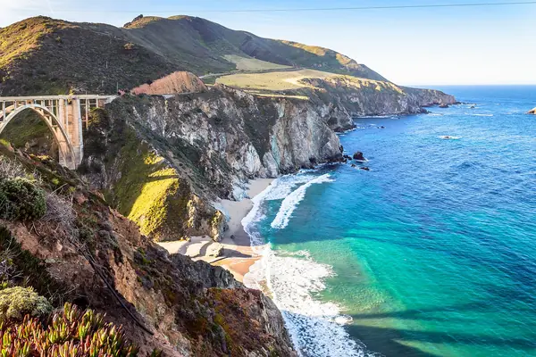 A turquoise cove