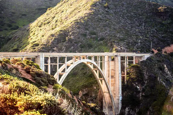 The arch of Bixby Bridge