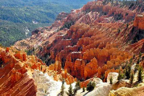 Crimson cliffs and hoodoos