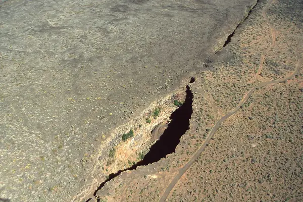 Kings Bowl along the Great Rift