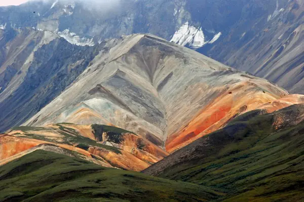 Autumn tundra below the peaks
