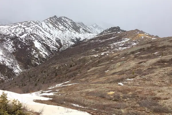 The mountain over the tundra