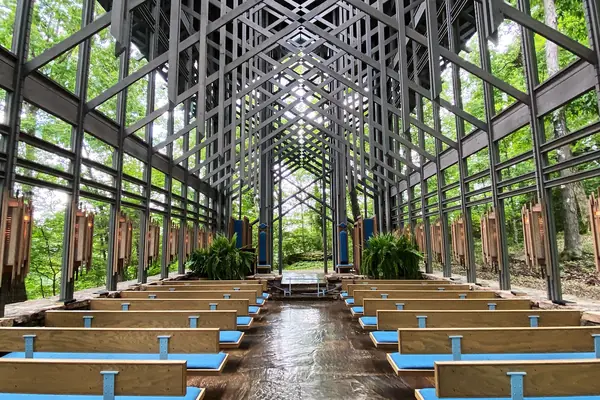 The glass Thorncrown Chapel in the woods