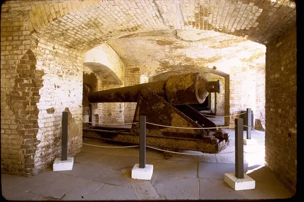 Cannons in the casemates