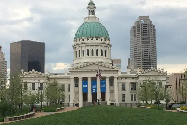 The Arch frames the Old Courthouse