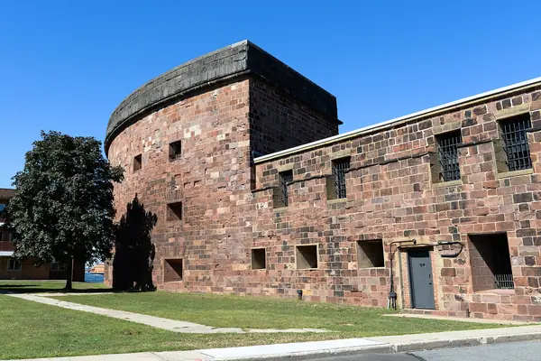 Castle Williams, the round harbor fort