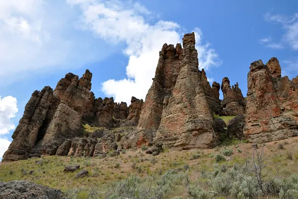 The Clarno Palisades
