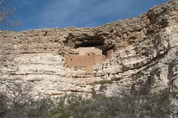 Rooms tucked into the alcove