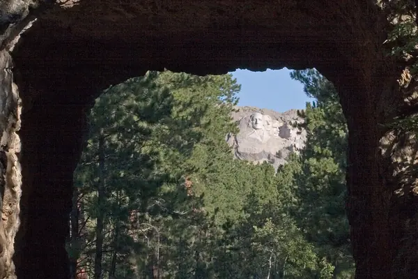 The faces framed from the approach