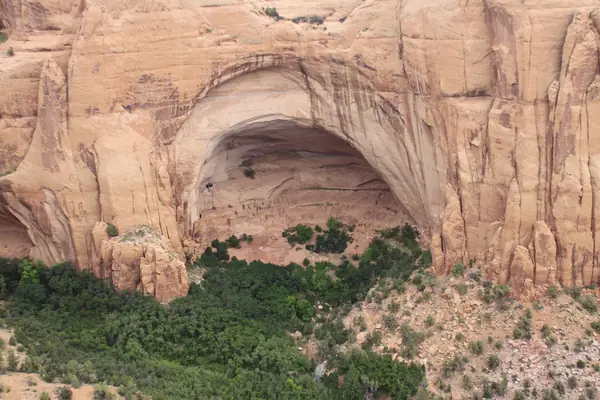 The Betatakin cliff dwelling in its vast alcove