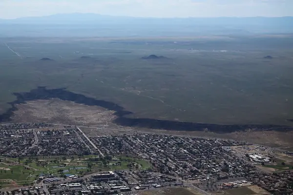 The basalt escarpment above Albuquerque