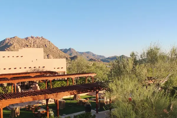 A desert resort below Troon North