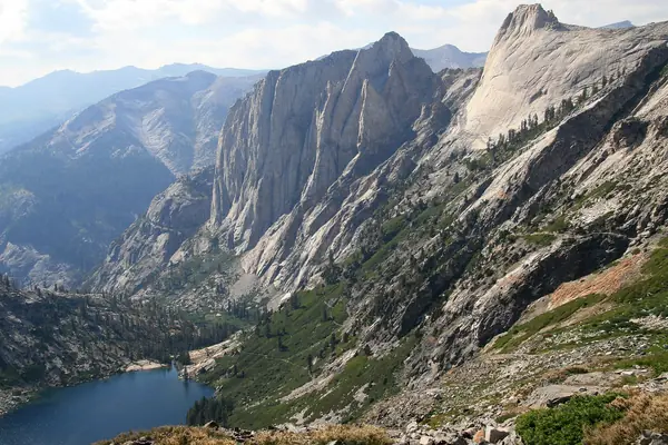 The Kaweah River country