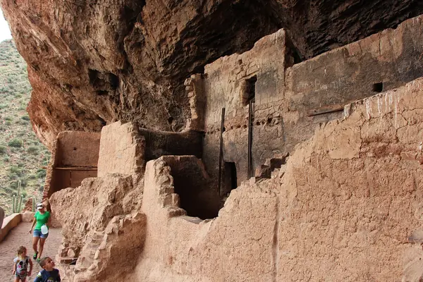 Salado rooms in a natural alcove