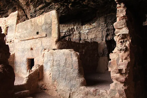 A close look at the masonry rooms