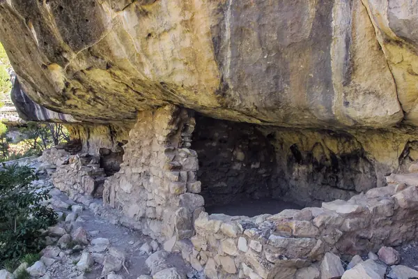 Ancestral dwellings in the cliffs