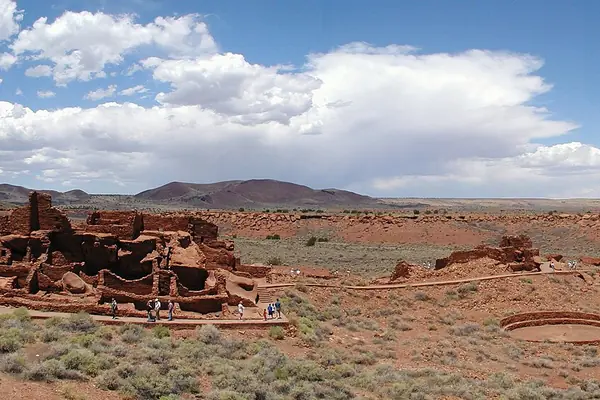 Pueblo ruins on the Painted Desert